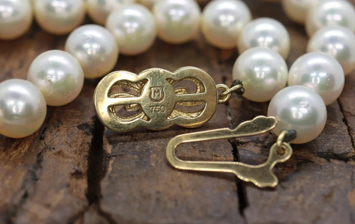 Mikimoto Pearl 18k Necklace