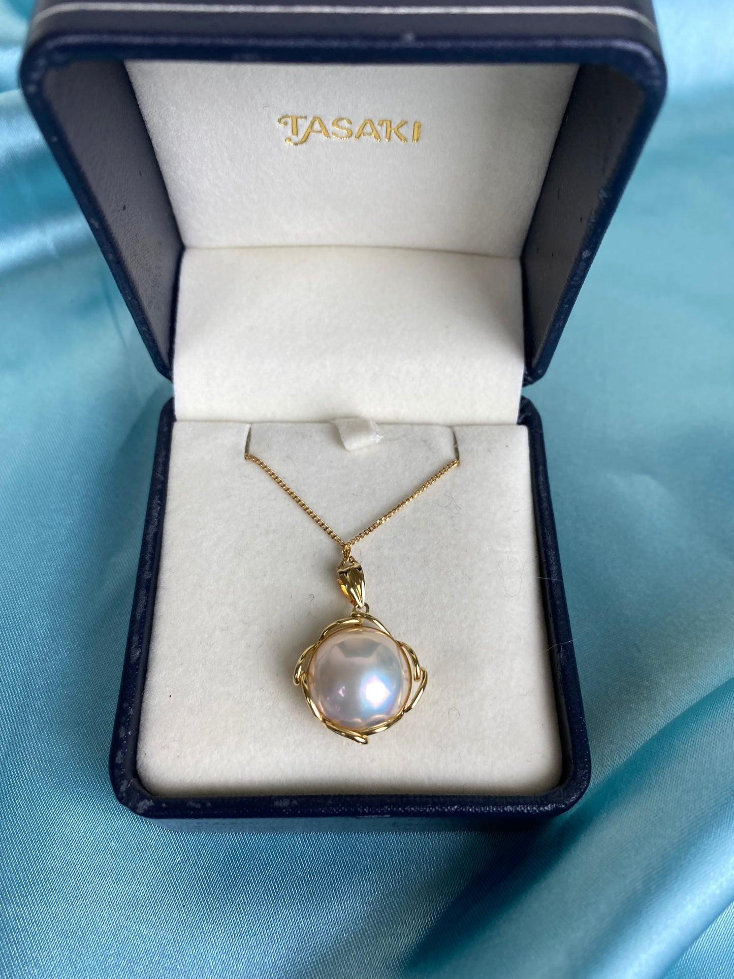 Tasaki Mabe Pearl 14mm 18k Gold Necklace
